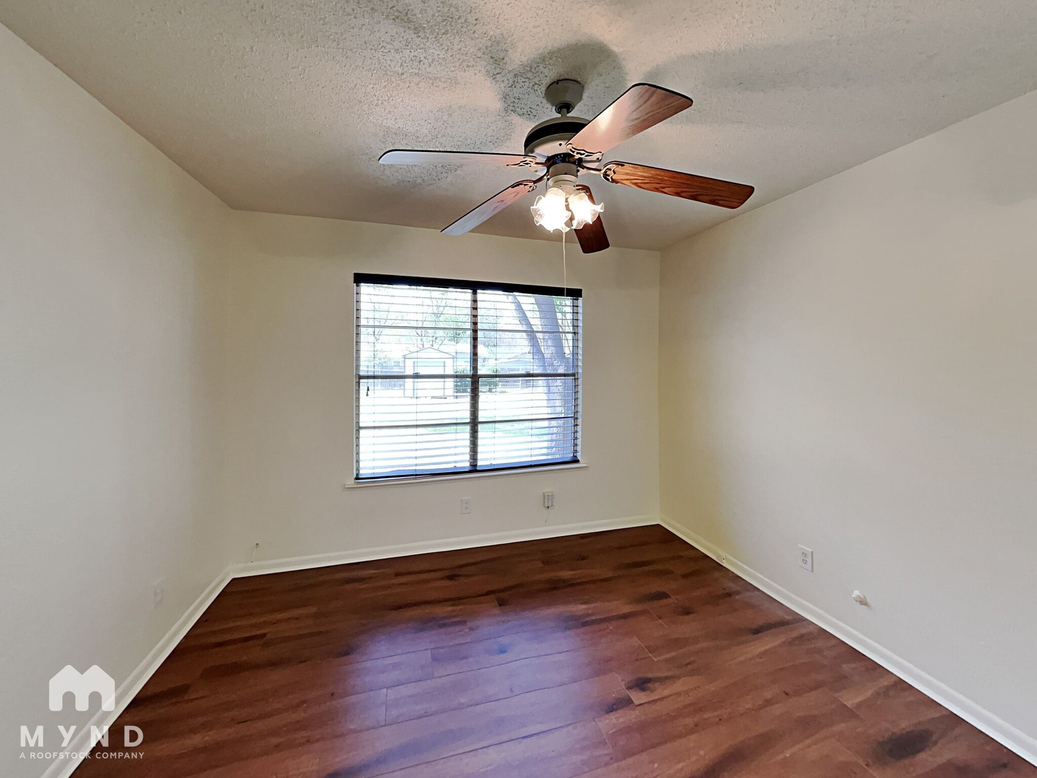Building Photo - 4802 Hilldale Dr