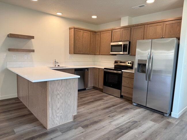 Building Photo - Brand New Stunning 3 Bed/2.5 Bath Townhouse-Old Farm District