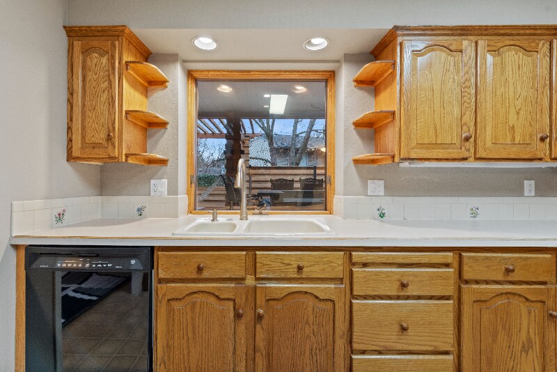 Building Photo - 765 Meaghan Pl