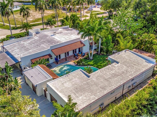 Building Photo - 1291 Caloosa Dr