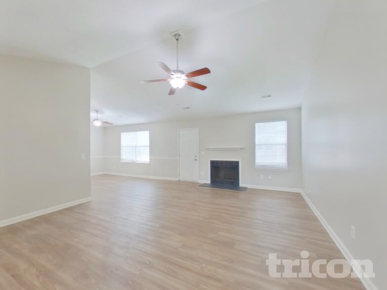 Building Photo - 4 Sweetberry Ct