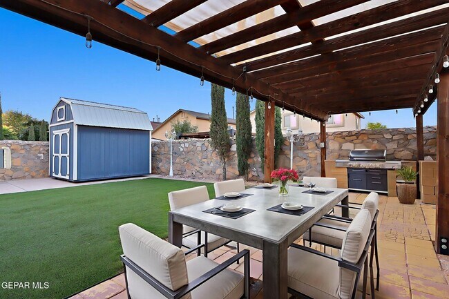 Building Photo - 14325 Pacific Point Dr