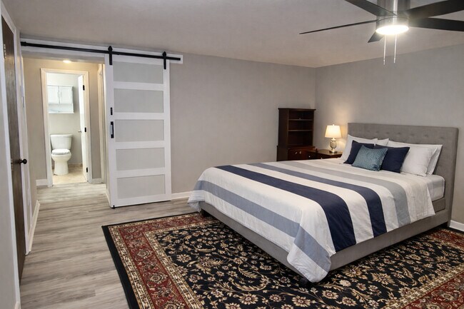 Building Photo - 7272 Shellburne Dr