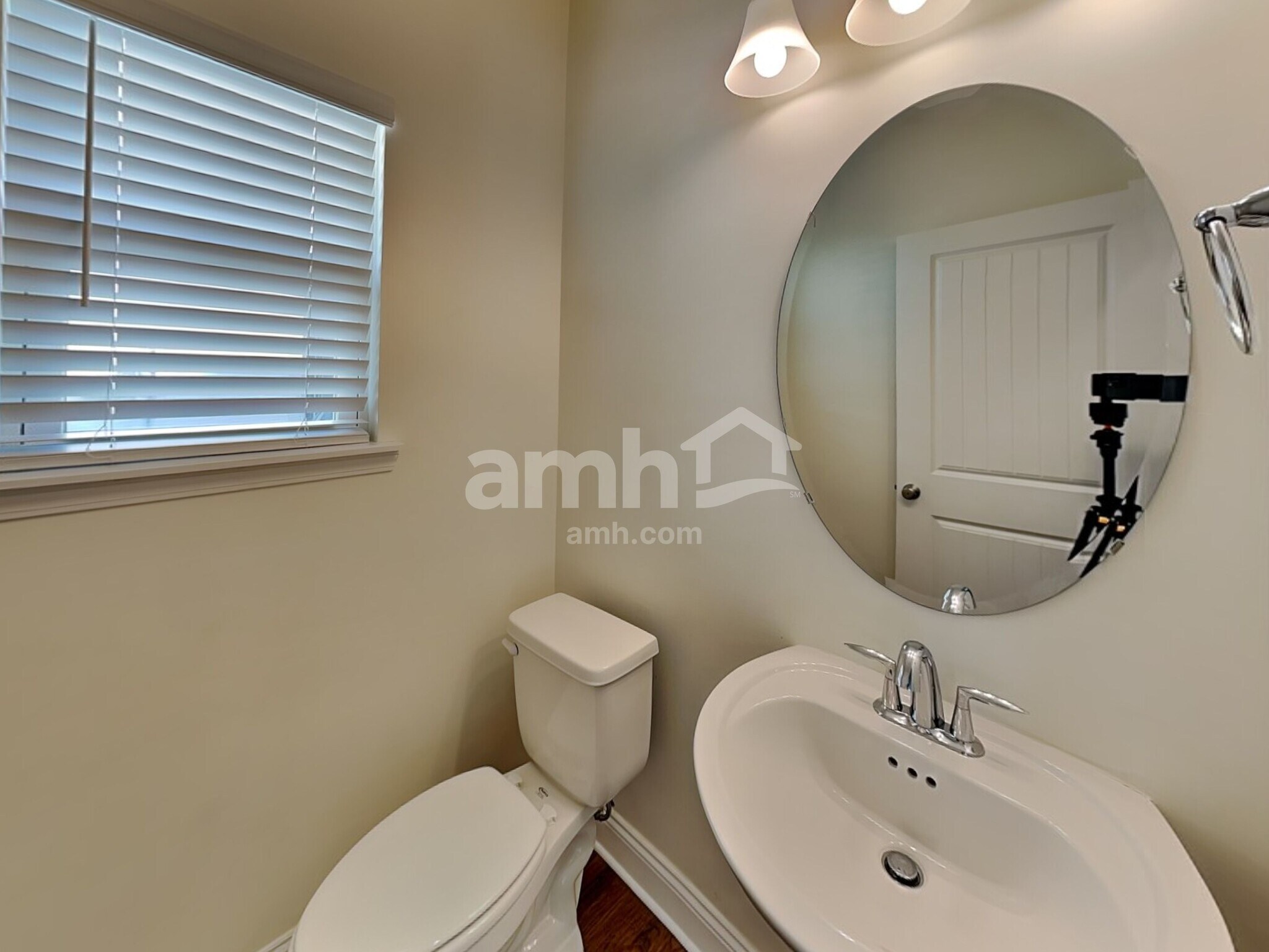 Building Photo - 3154 Creek Village Ln