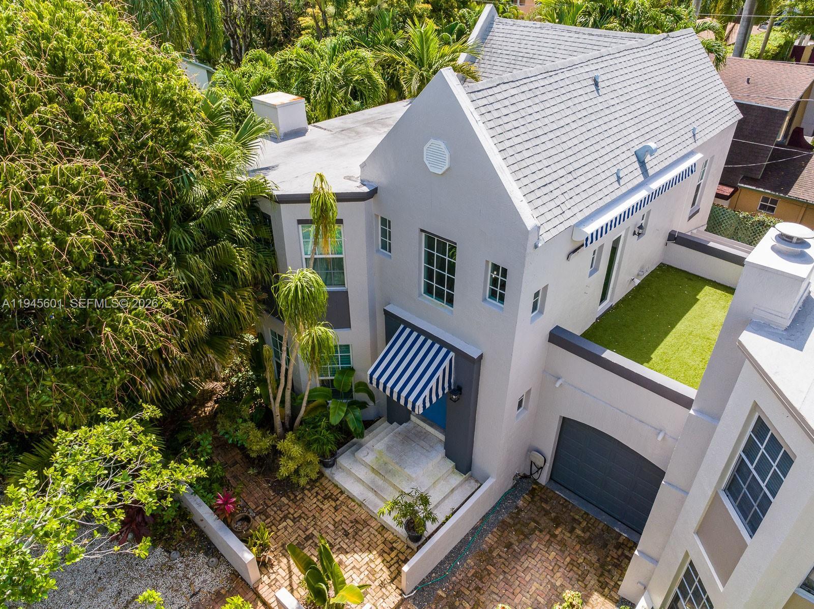 Building Photo - 2952 Peachy St