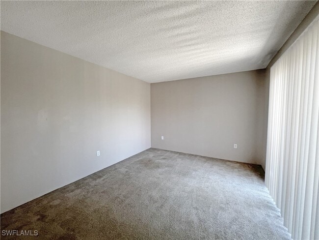 Building Photo - 5241 Cedarbend Dr