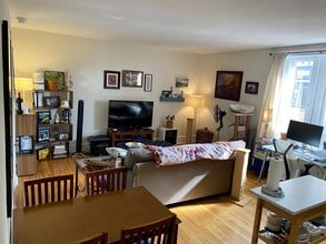 Building Photo - 244-246 S 21st St