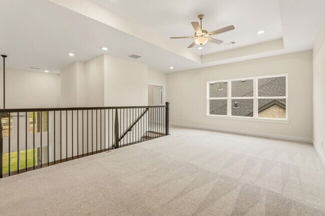 Building Photo - 4615 Bridgewood Dr