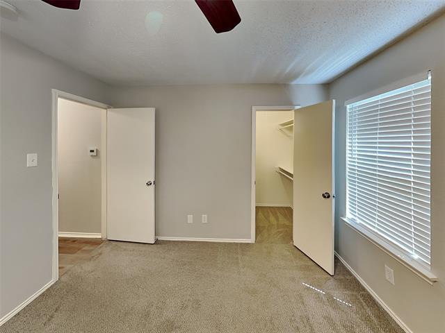 Building Photo - 4931 Darrow Ln