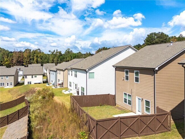 Building Photo - 258 Station Overlook Dr