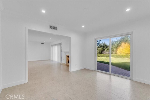 Building Photo - 8201 Clemens Ave