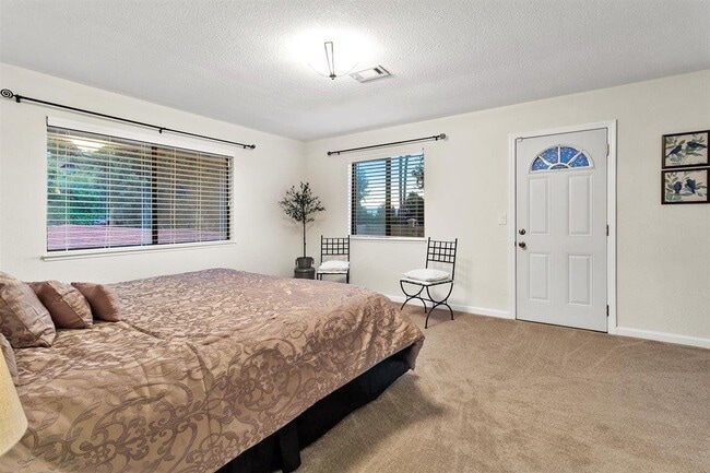 Building Photo - 14653 Ramstad Dr