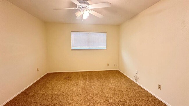 Building Photo - 4205 Benard Ct