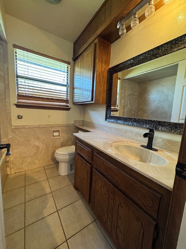Building Photo - 4823 SE Tattershall Way