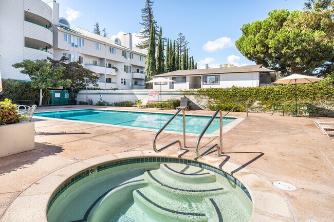 Building Photo - 345 Sheridan Ave