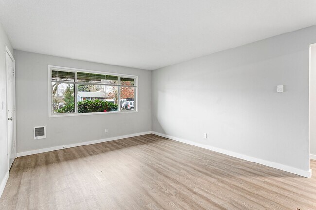Building Photo - 1365CEDA