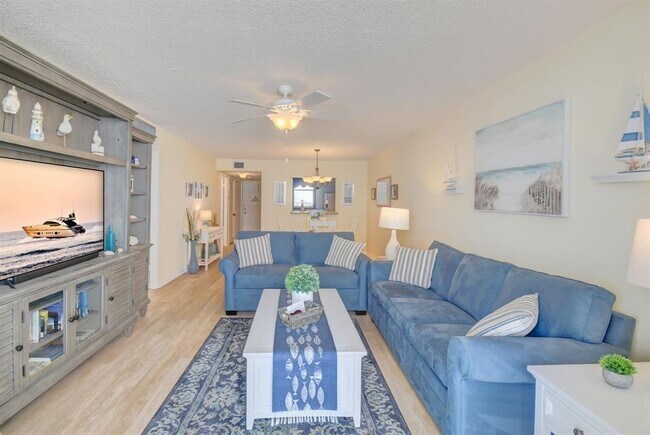 Building Photo - 9940 S Ocean Dr