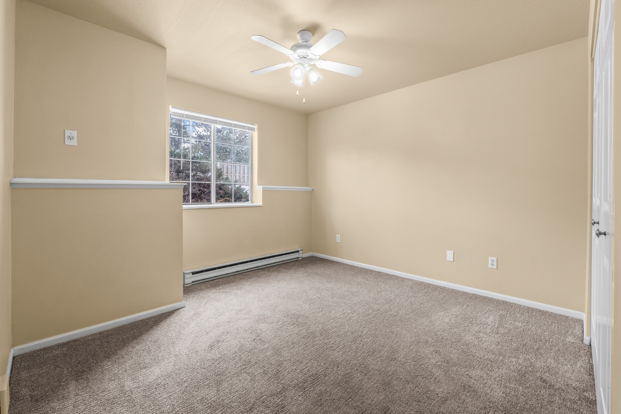 Bedroom - 1601 W Swallow Rd