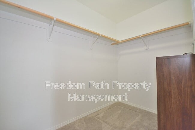 Building Photo - 316 Ashlin Ct