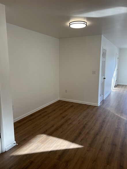 Building Photo - 5650 Macey Ave