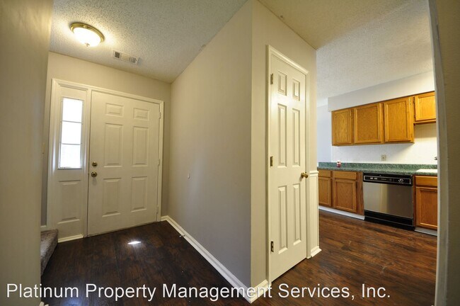 Building Photo - 2 br, 2.5 bath House - 232 Hembree Park Ter