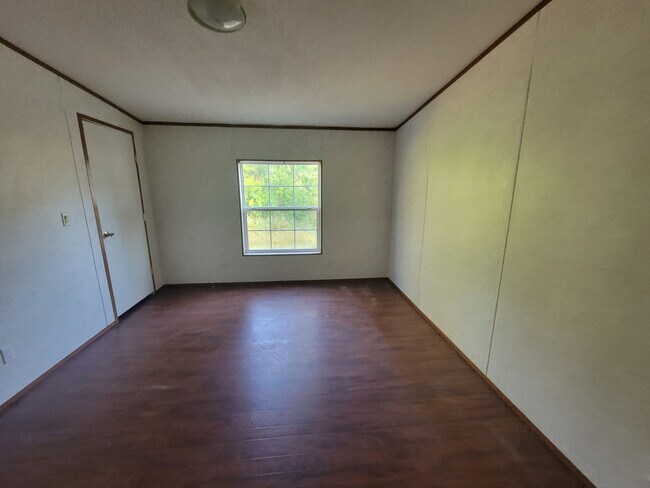 Building Photo - 4541 Deer Run Rd