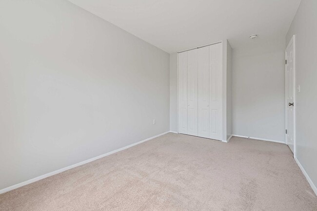 Building Photo - Ready Now! 3 bedroom Townhouse in Annapolis!