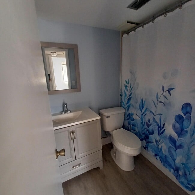 Building Photo - 4820 Lucerne Lakes Blvd W