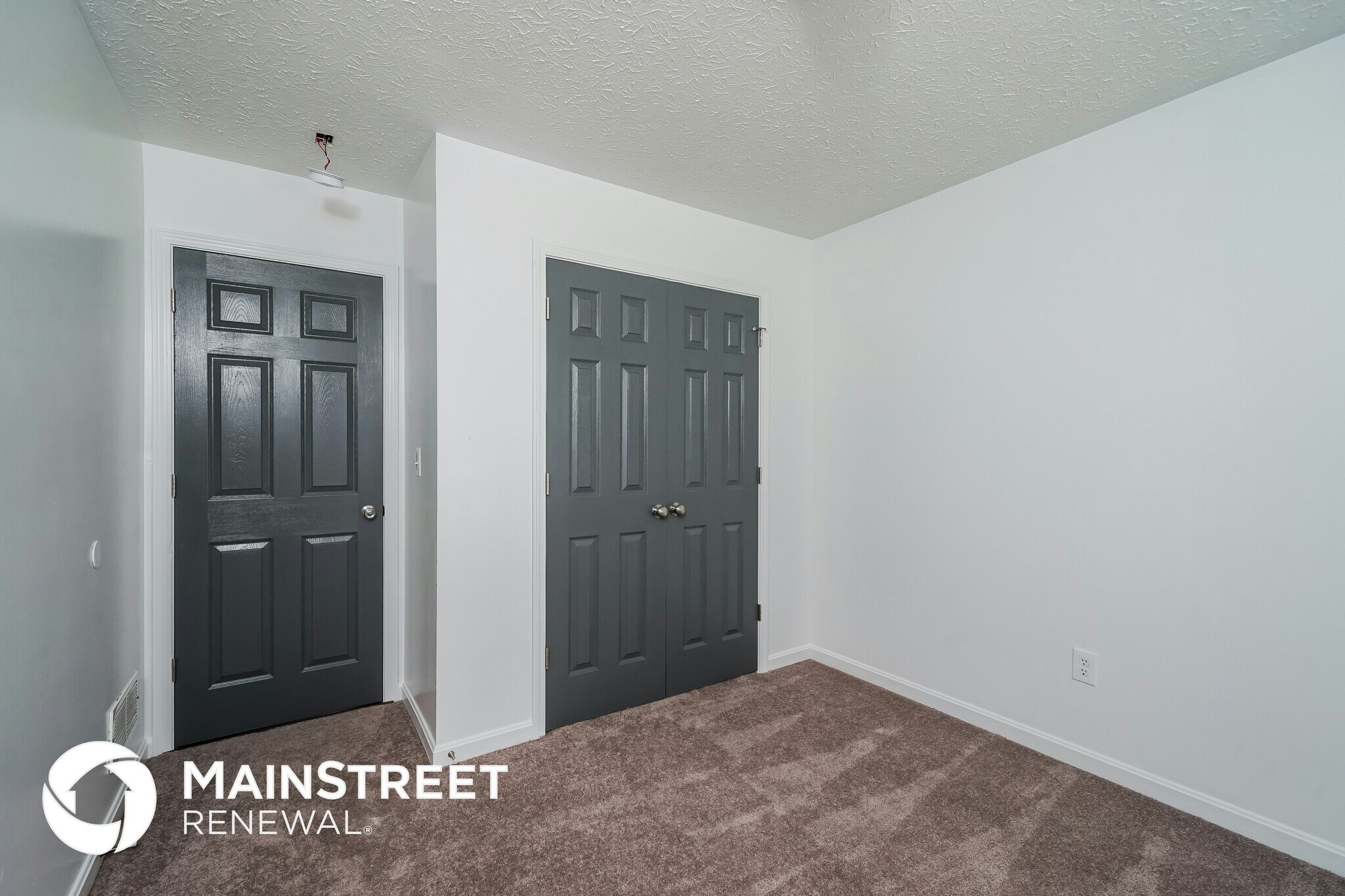 Building Photo - 249 Drake Dr