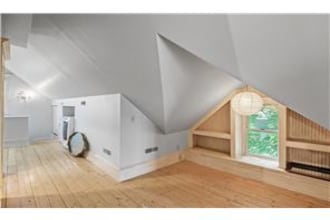 Building Photo - 3017 Knox Ave S