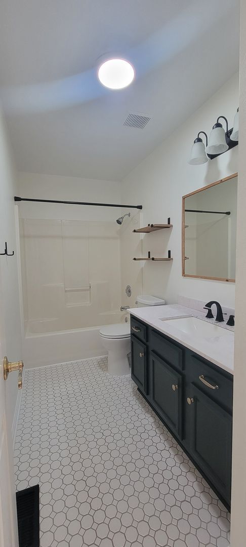 Building Photo - 2213 Twinflower W