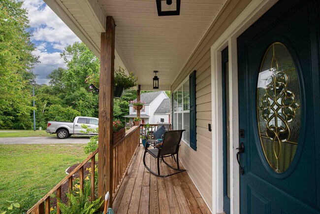 Building Photo - 609 Riva Ridge Rd