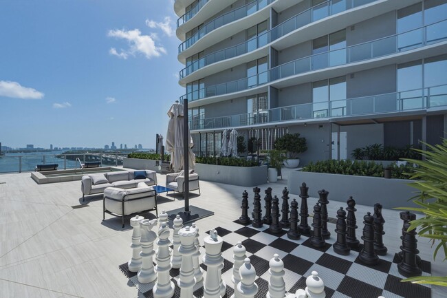 Building Photo - 1400 Biscayne Blvd