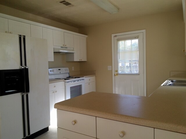 Building Photo - 1513 Waxman Dr