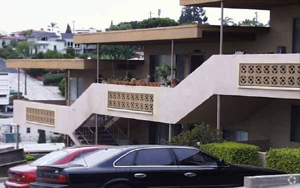 Building Photo - 1682-1696 Puterbaugh St