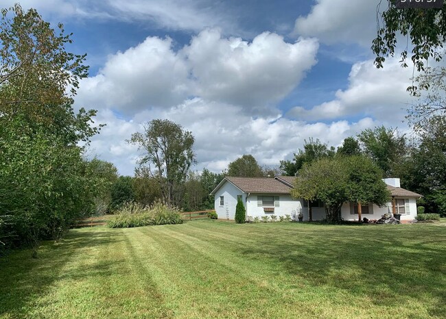 Building Photo - Peaceful Living in Little Flock, AR