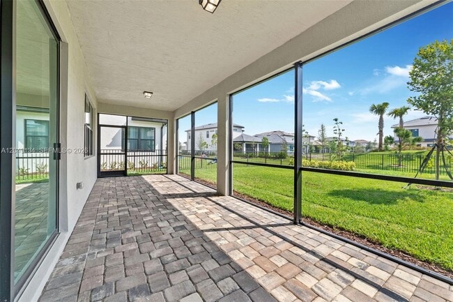 Building Photo - 4470 Waterside Dr