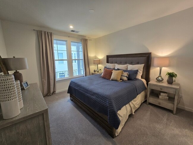 Building Photo - 3925 Maze Runner Dr