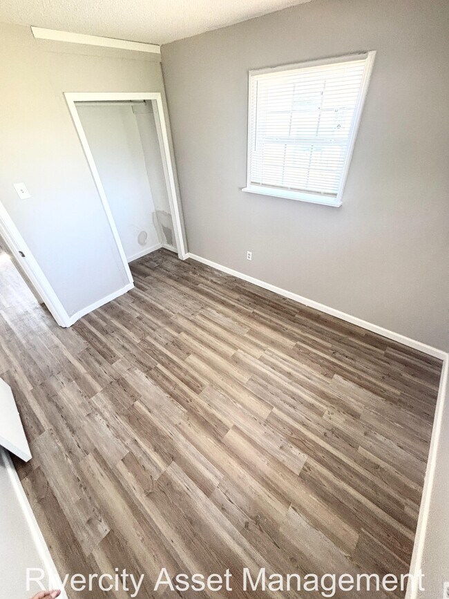 Building Photo - 380 Elder Rd