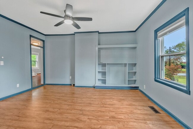 Building Photo - Historic Home in East Nashville