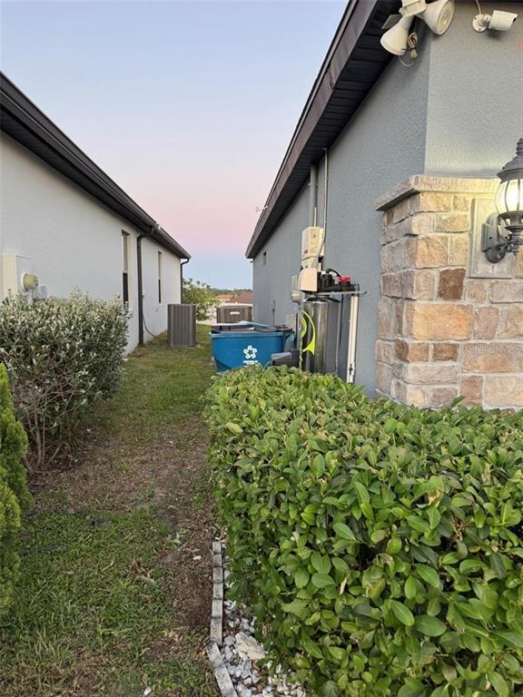 Building Photo - 748 Citrus Isle Dr