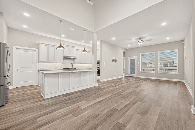 Building Photo - 23754 Pullin Market Dr