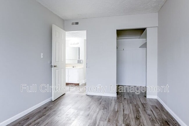 Building Photo - 1218 E St