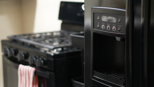 Building Photo - 4160 Barrett Rd