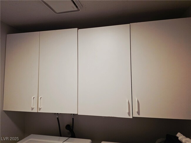 Building Photo - 1113 Lumina Ct