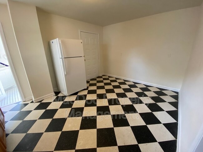 Building Photo - 1412 Princess Anne St