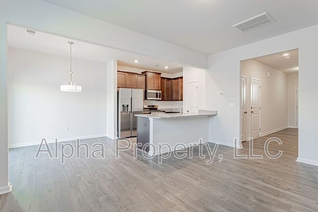 Building Photo - 19 Apricot Ln