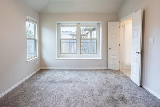 Building Photo - 615 Stampede Rd