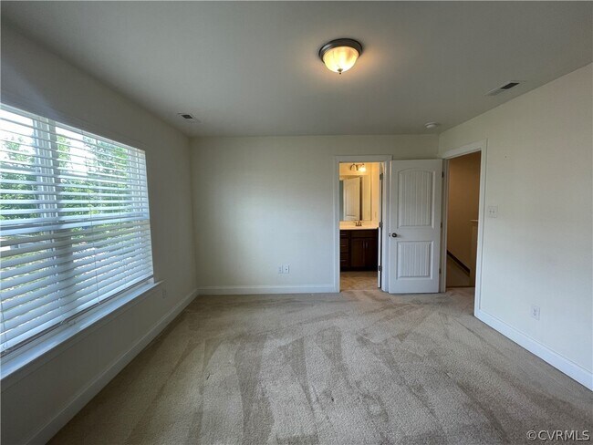 Building Photo - 17237 Gossamer Dr