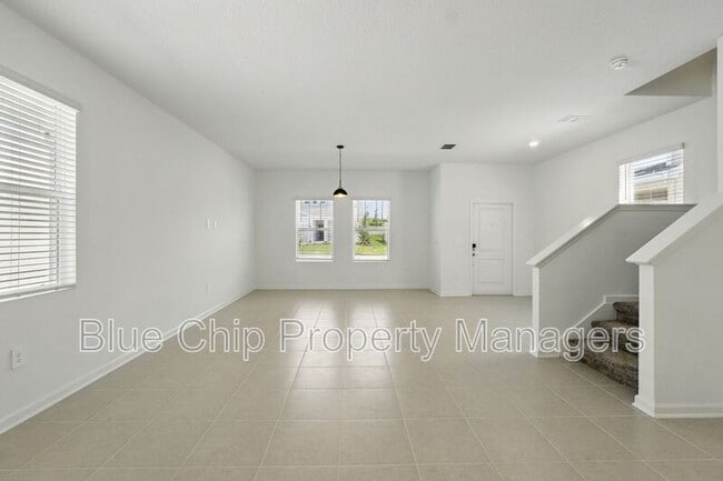 Building Photo - 1958 Rider Rain Ln